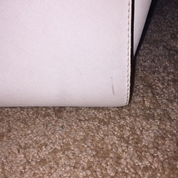 Michael Kors Purse - Picture 4 of 8